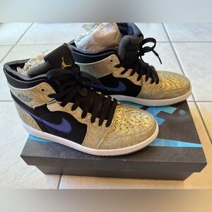 NEW IN BOX Men’s Air Jordan 1 USA Zoom Air CMFT Gold Laser - Size 9